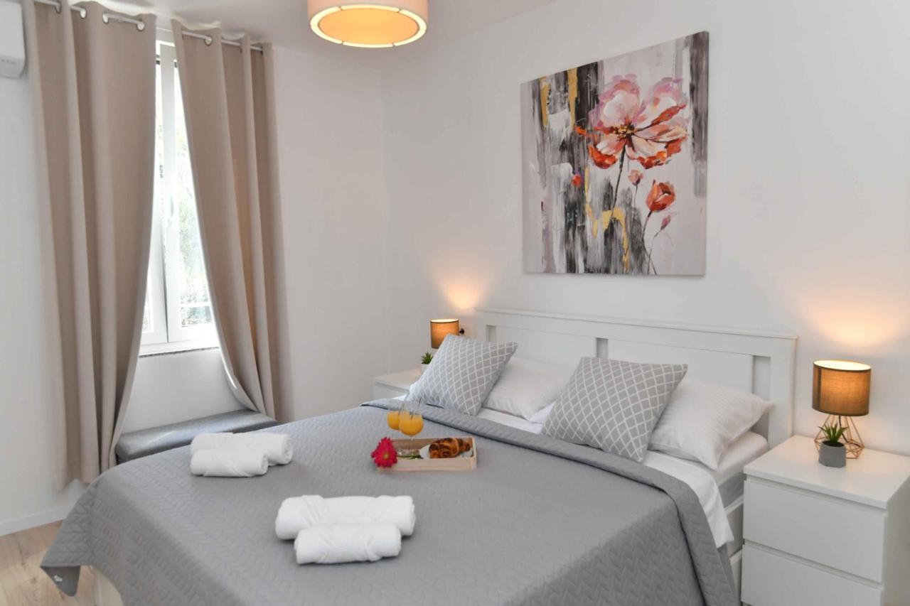 Apartman Leona Lovran Exterior photo
